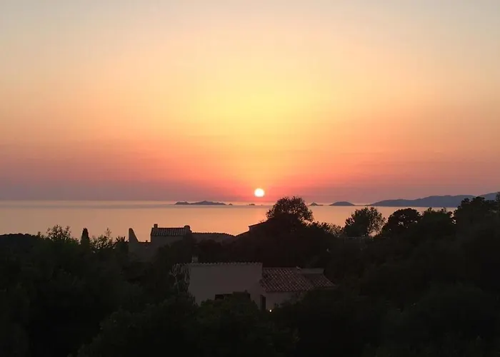 Superb Sea View With Pool And Big Garden